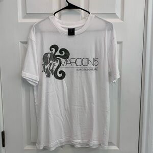Maroon 5 exclusive Songs About Jane 2002 tour merch 

New not with tags
